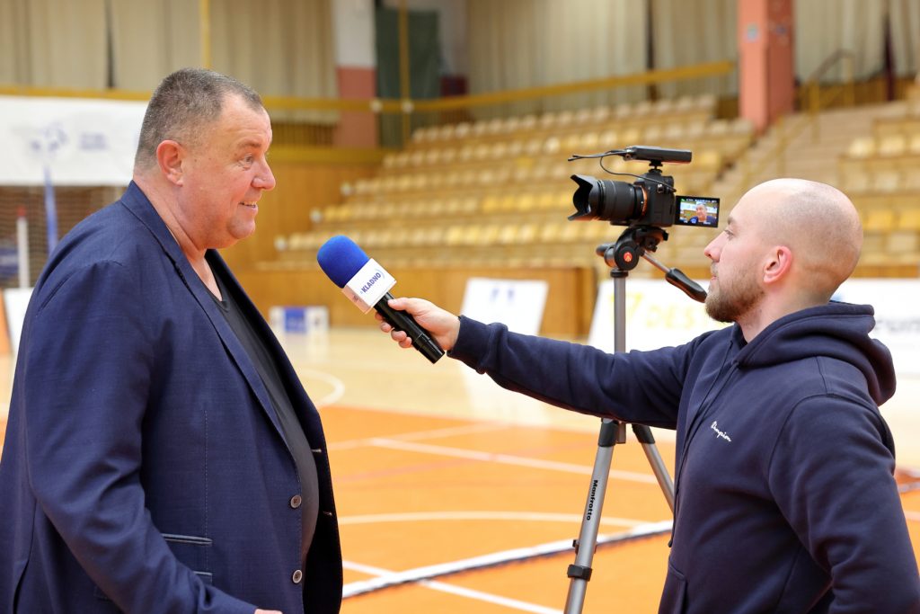 Kluci se musí v extralize rozkoukat, míní Milan Fortuník
