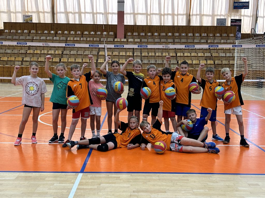 MINIvolejbal ZŠ 2025–26: Série turnajů pro kladenské školy pokračuje už 11. ročníkem