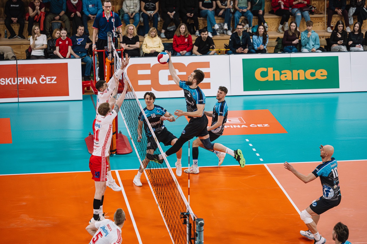 Odcházíme se vztyčenou hlavou a jdeme bojovat o co nejlepší umístění,  říká nekompromisně Zajíček