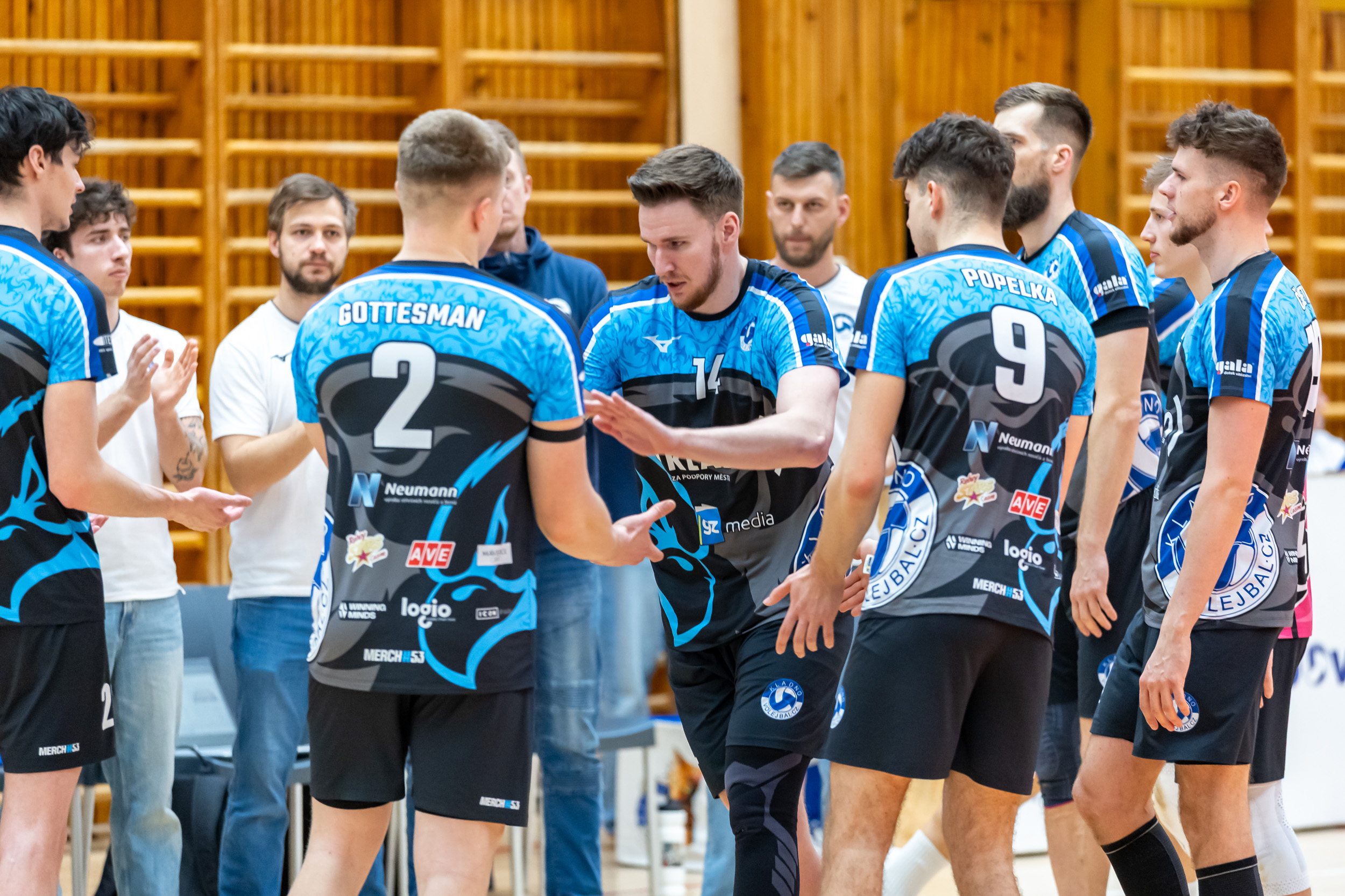 Poslední bitva před vlastními fanoušky! Orli vezou z Příbrami vítěznou energii